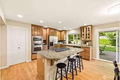 2401 Lyons Avenue NE, Renton, WA 98059 - Photo 8