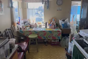 7718 Beacon Ave S, Seattle, WA 98118 - Photo 4