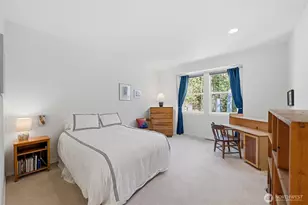 24264 NE Vine Maple Way, Redmond, WA 98053 - Photo 10