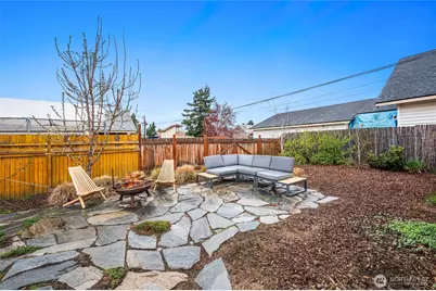 909 Kittitas Street, Wenatchee, WA 98801 - Photo 2