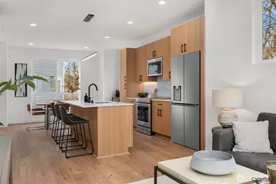 219 NE 75th Street, Seattle, WA 98115 - Photo 6