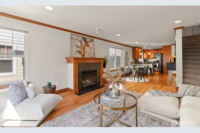 13718 N Midvale Avenue #C, Seattle, WA 98133 - Photo 2