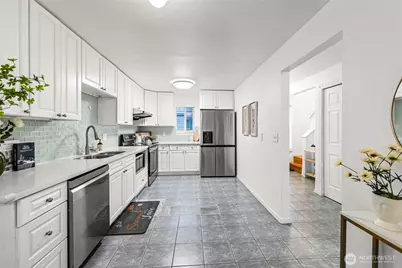 10007 NE 12th St #110, Bellevue, WA 98004 - Photo 8