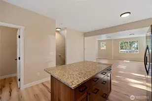 945 NW Heller St, Oak Harbor, WA 98277 - Photo 18