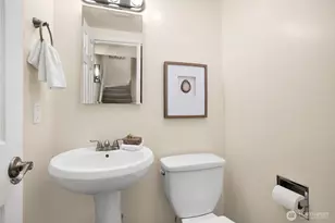 12242 SE 59th St, Bellevue, WA 98006 - Photo 22