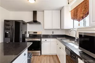 158 136th St E, Tacoma, WA 98445 - Photo 6