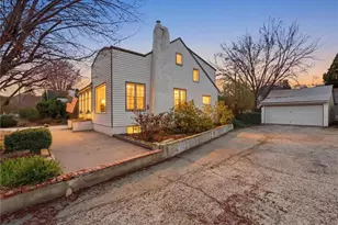 106 N Franklin Ave, Wenatchee, WA 98801 - Photo 2