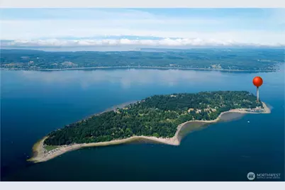 27 E Port Gardner Drive, Everett, WA 98206 - Photo 2