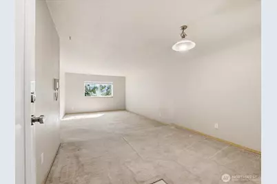 14344 N Stone Avenue #32, Seattle, WA 98133 - Photo 4