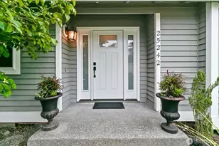 25242 Lake Wilderness Country Club Dr SE, Maple Valley, WA 98038 - Photo 2