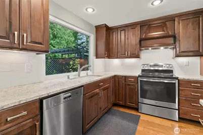 25242 Lake Wilderness Country Club Drive SE, Maple Valley, WA 98038 - Photo 6