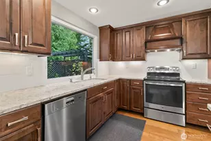25242 Lake Wilderness Country Club Dr SE, Maple Valley, WA 98038 - Photo 6