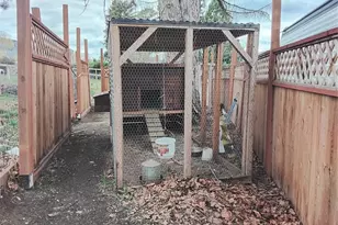 109 Antwine Ave S, Tonasket, WA 98855 - Photo 16