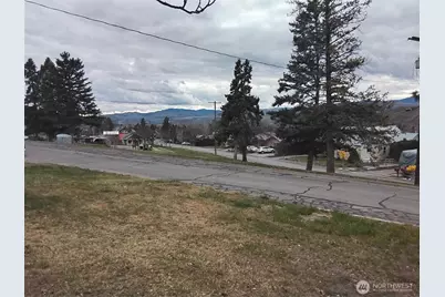 109 Antwine Avenue S, Tonasket, WA 98855 - Photo 14
