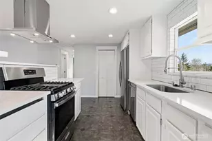 12005 SE 157th Pl, Renton, WA 98058 - Photo 10