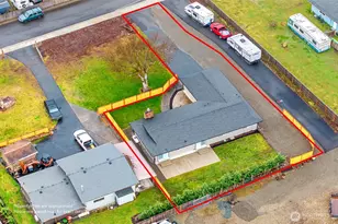 16517 43rd Ave E, Tacoma, WA 98446 - Photo 2