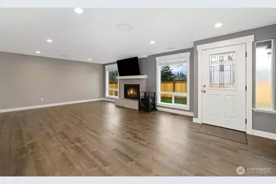 16517 43rd Avenue E, Tacoma, WA 98446 - Photo 6