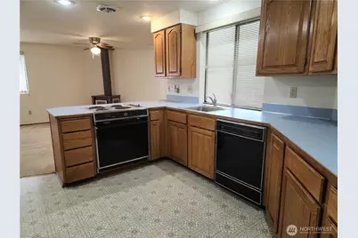 28718 207th Avenue SE, Kent, WA 98042 - Photo 12