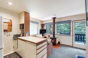 33613 E Crystal Mountain Blvd, Enumclaw, WA 98022 - Photo 14