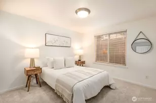 566 Prospect St, Seattle, WA 98109 - Photo 10