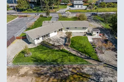 12502 Bingham Avenue E, Tacoma, WA 98446 - Photo 36