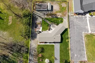 12502 Bingham Ave E, Tacoma, WA 98446 - Photo 30