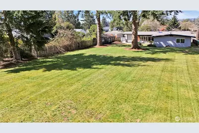 8021 47th Avenue NE, Marysville, WA 98270 - Photo 4