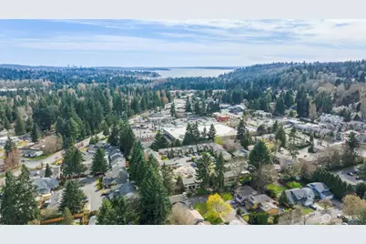 10045 NE 138th Place #E5, Kirkland, WA 98034 - Photo 4