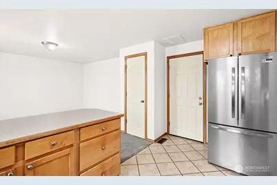 2210 167th Avenue NE, Bellevue, WA 98008 - Photo 10