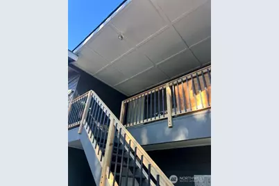10443 17 Avenue SW, Seattle, WA 98146 - Photo 2