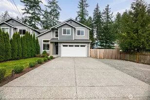 12102 10th Dr SE, Everett, WA 98208 - Photo 2