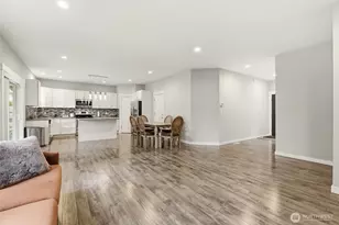 12102 10th Dr SE, Everett, WA 98208 - Photo 12