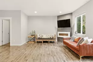 12102 10th Dr SE, Everett, WA 98208 - Photo 10