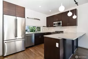 4262 Linden Ave N, Seattle, WA 98103 - Photo 4