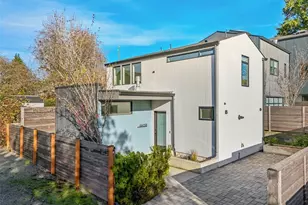 8605 5th Ave NE, Seattle, WA 98115 - Photo 2