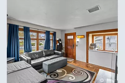 6807 Commercial Avenue, Everett, WA 98203 - Photo 4