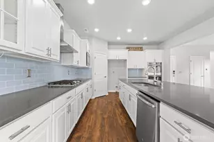 5046 Mariner St, Gig Harbor, WA 98332 - Photo 8