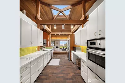 12210 NE 39th Street, Bellevue, WA 98005 - Photo 26