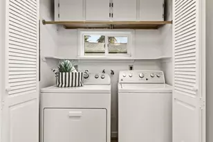 317 SW 124th St, Seattle, WA 98146 - Photo 14