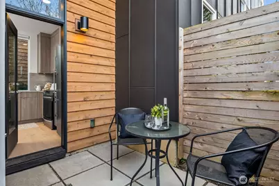 6710 36th Avenue SW #B, Seattle, WA 98126 - Photo 14