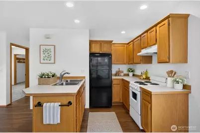 161 W Whidbey Avenue #38, Oak Harbor, WA 98277 - Photo 4