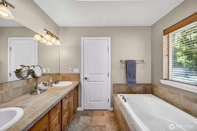 333 Lakeside Drive, Sedro Woolley, WA 98284 - Photo 20