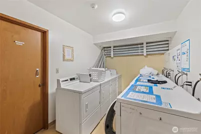 13229 Linden Avenue N #B306, Seattle, WA 98133 - Photo 26