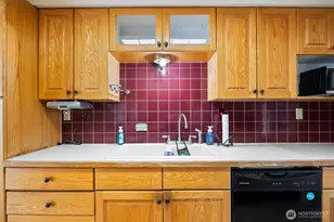 705 N 12th St, Selah, WA 98942 - Photo 18