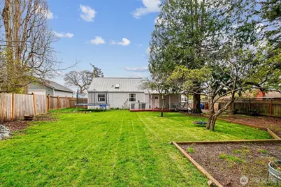 950 SE 4th Avenue, Oak Harbor, WA 98277 - Photo 6