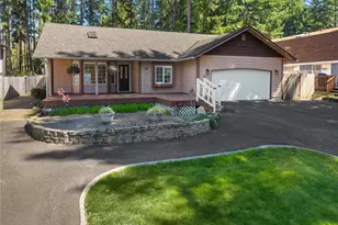 120 E Ballantrae Dr, Shelton, WA 98584 - Photo 1