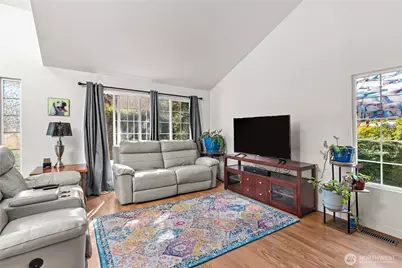 7608 Elm Court SE, Lacey, WA 98503 - Photo 2