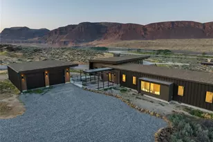 671 Ravens Home Ln, Malaga, WA 98828 - Photo 2