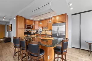 2201 3rd Ave, Seattle, WA 98121 - Photo 10