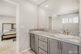 12482 SE 301st Pl, Auburn, WA 98092 - Photo 14